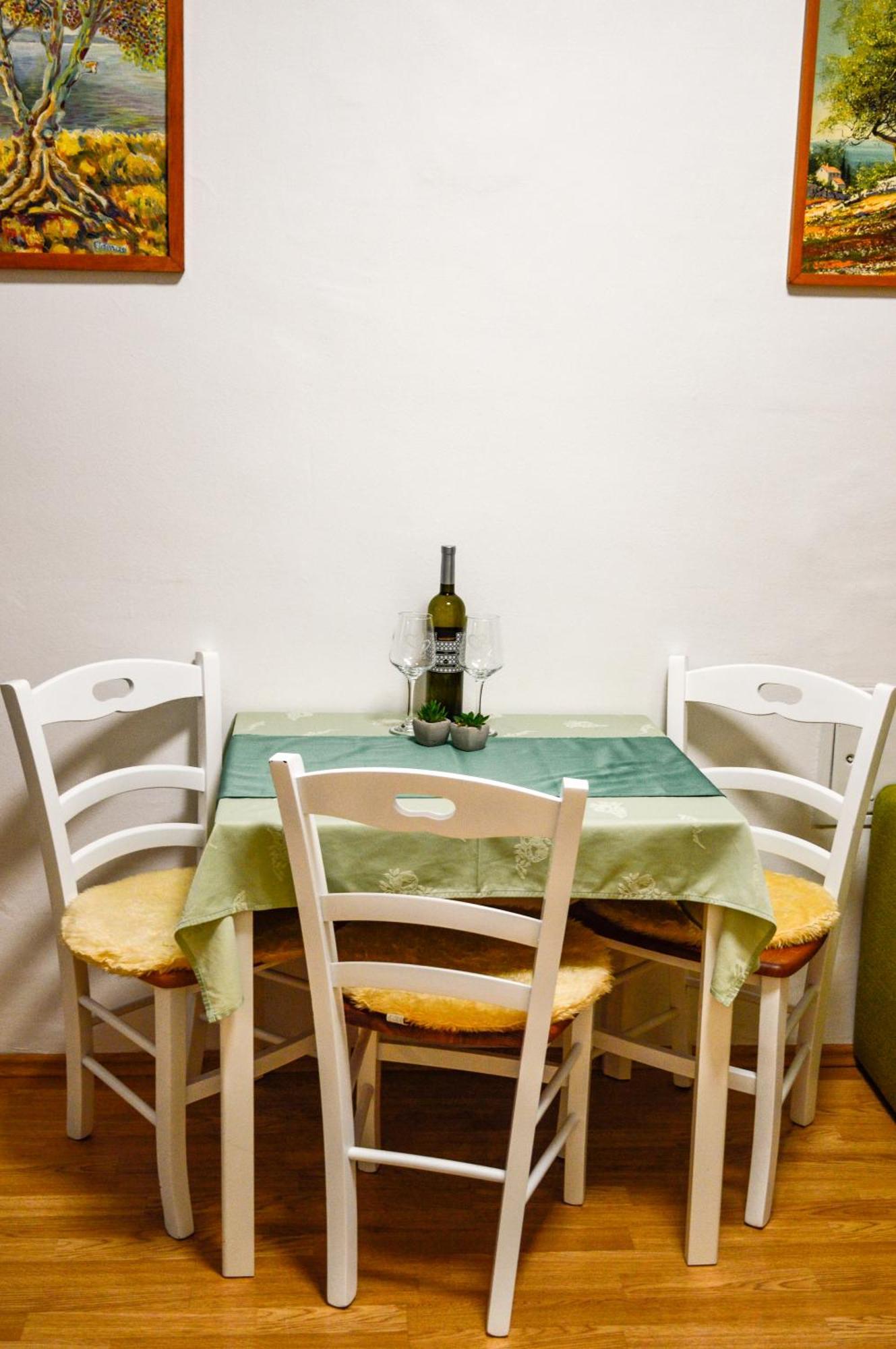 Charming Marine Style Apartment Крес Екстериор снимка