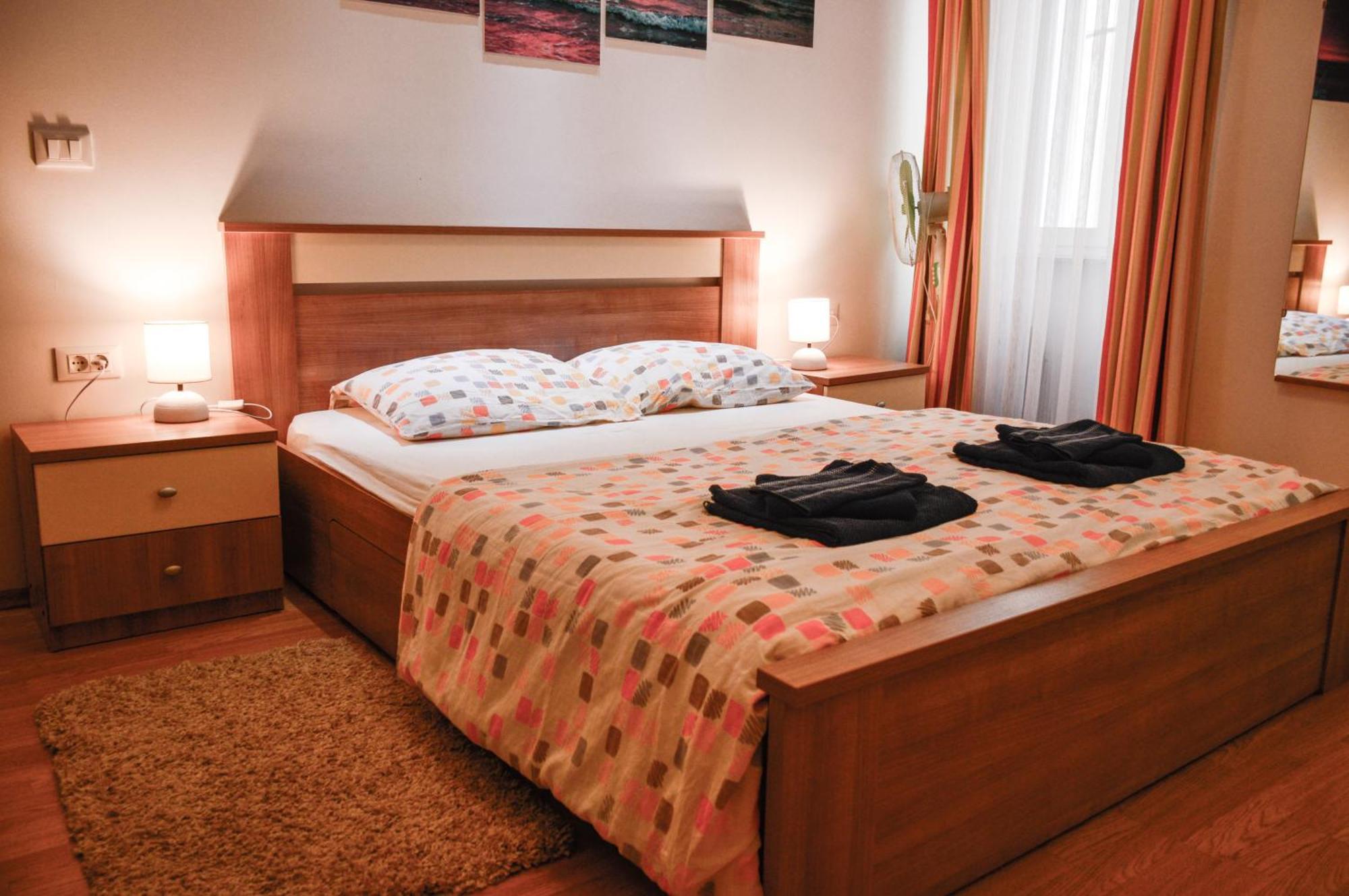 Charming Marine Style Apartment Крес Екстериор снимка